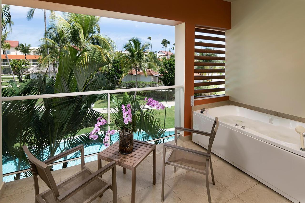 ブレスレス プンタ カーナ リゾート ＆ スパ 大人専用 プンタ・カナ エクステリア 写真 Balcony with Jacuzzi