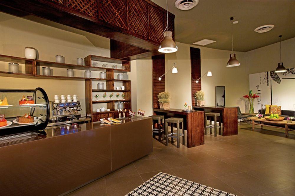ブレスレス プンタ カーナ リゾート ＆ スパ 大人専用 プンタ・カナ エクステリア 写真 The interior of the coffee shop