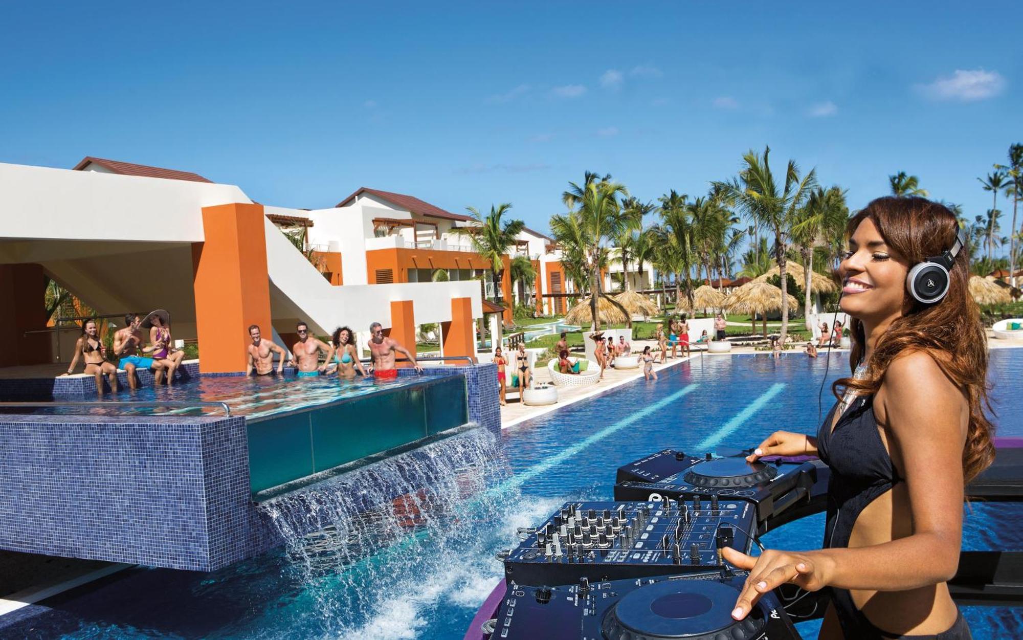 ブレスレス プンタ カーナ リゾート ＆ スパ 大人専用 プンタ・カナ エクステリア 写真 Hard Rock Hotel & Casino Punta Cana