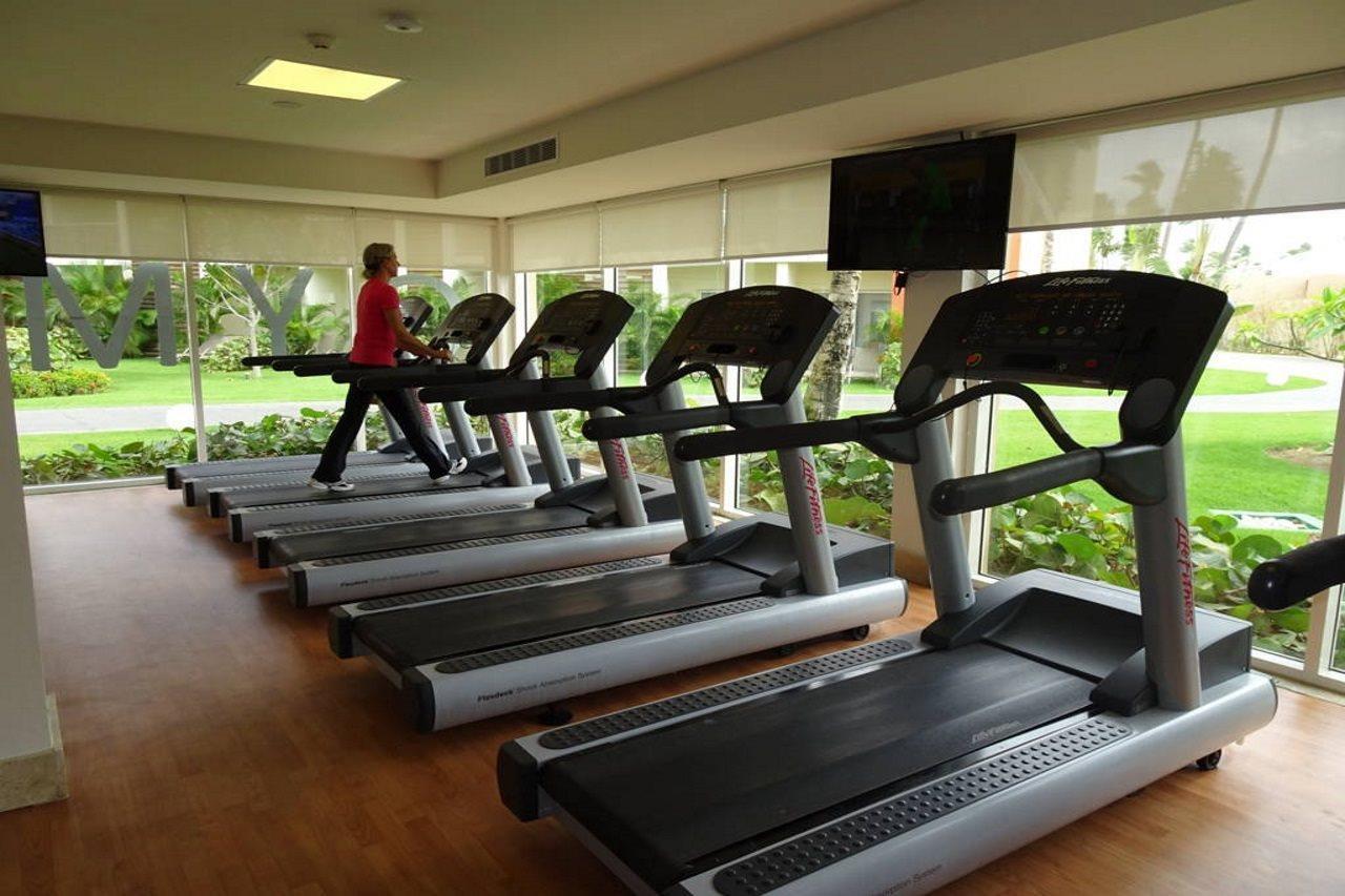 ブレスレス プンタ カーナ リゾート ＆ スパ 大人専用 プンタ・カナ エクステリア 写真 Treadmills